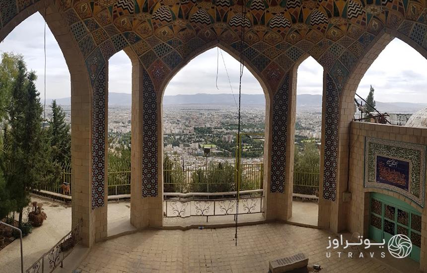 درون آرامگاه باباکوهی شیراز